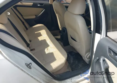 2011 Volkswagen Jetta 2.5L Se z USA, uszkodzony, nr VIN 3VWDX7AJ3BM338163